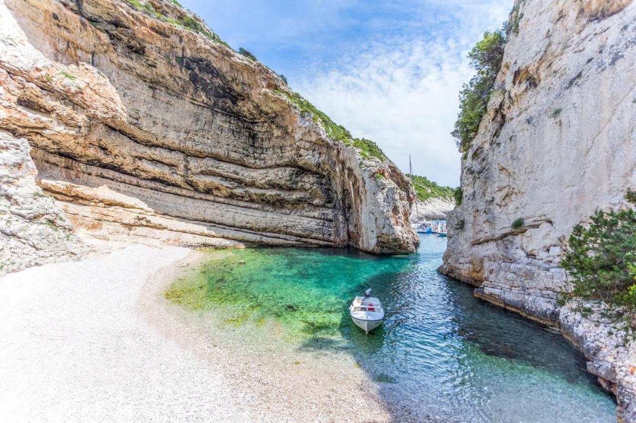 Villa Nora Hvar Хвар Екстериор снимка